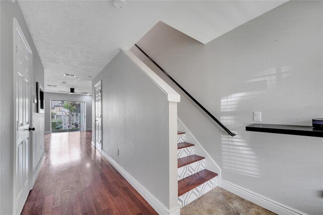 Building Photo - 200 Sterling Springs Ln