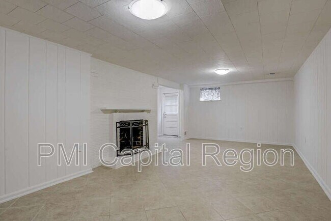 Building Photo - 5107 Bradley Blvd
