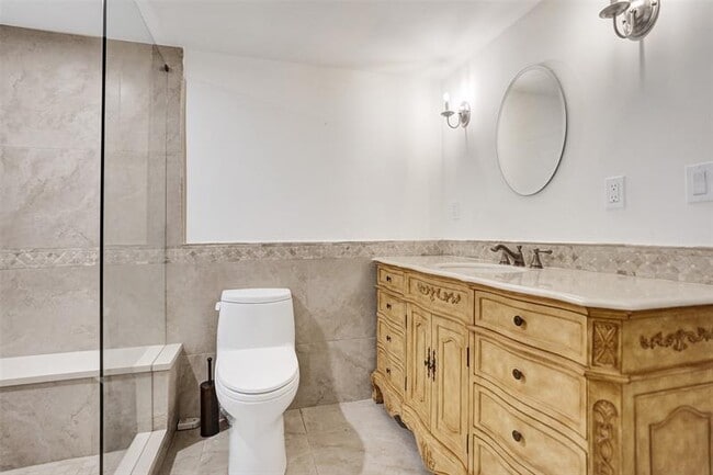 Building Photo - 5510 N Ocean Dr