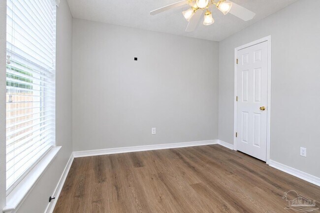Building Photo - 10588 Wilderness Ln