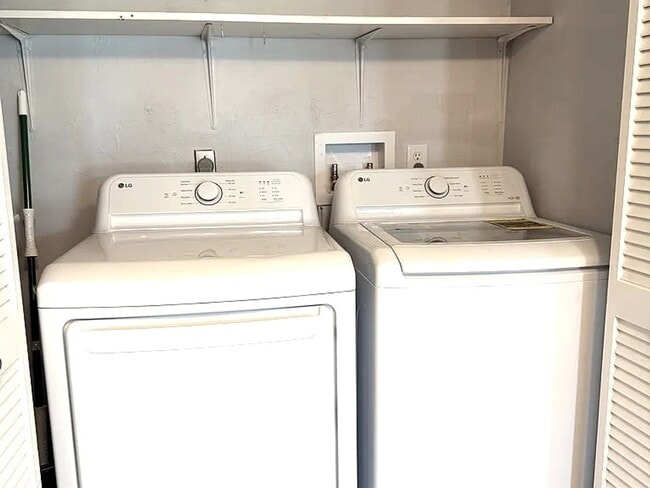 Building Photo - FIRST MONTH RENT FREE@! Immaculate 55+ Condo with Views of Golf Course in N. Ft. Myers