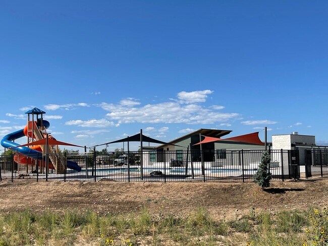 Building Photo - Beautiful 3 Bed 2.5 Bath House in Timnath!