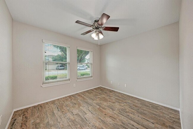 Building Photo - 3511 Rock Shelf Ln