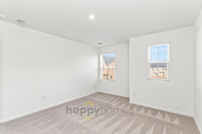 Building Photo - 103 Pine Gate Dr