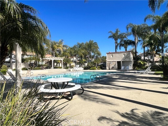 Building Photo - 1299 Dogwood St