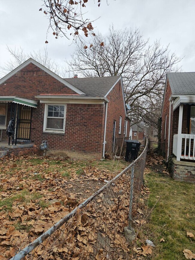Building Photo - 12094 Penrod St