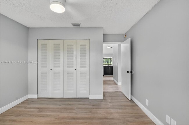 Building Photo - 9645 El Clair Ranch Rd