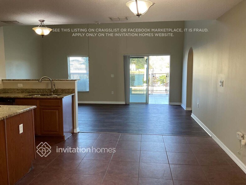 Building Photo - 3174 Burdock Ave