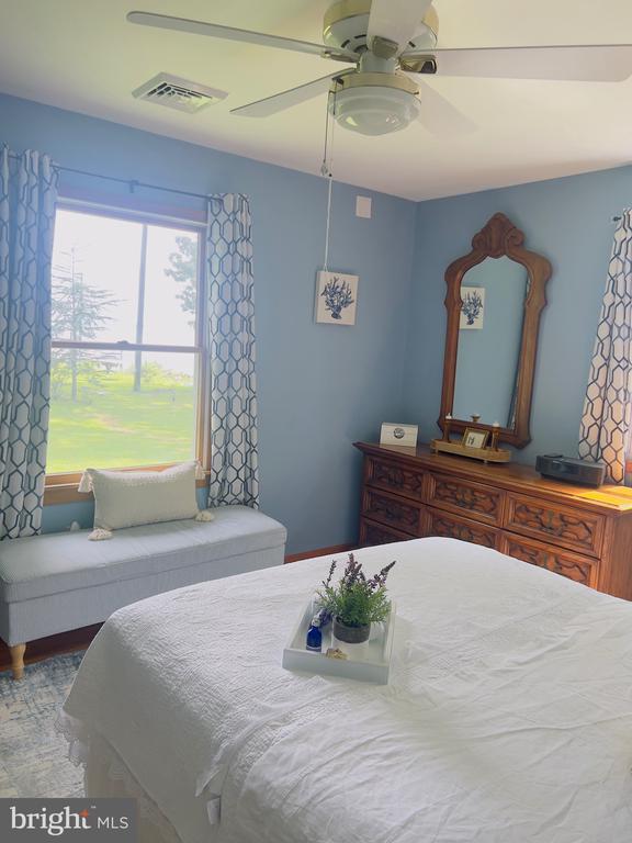 Building Photo - 126 Connie Dr