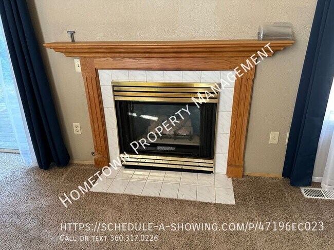 Building Photo - 1803 Pear St NE