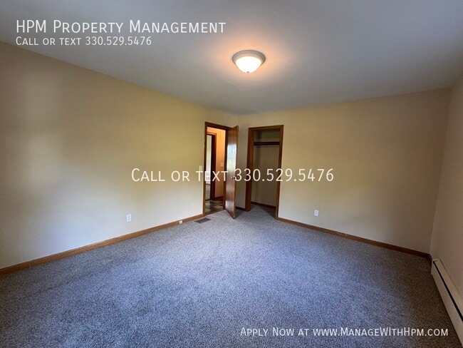 Building Photo - 5811 Strausser St NW