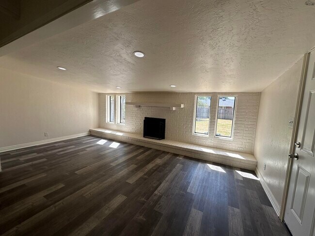 Building Photo - 4103 Berwick Dr