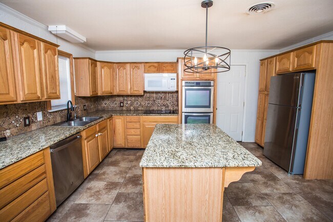 Building Photo - 4213 40th St