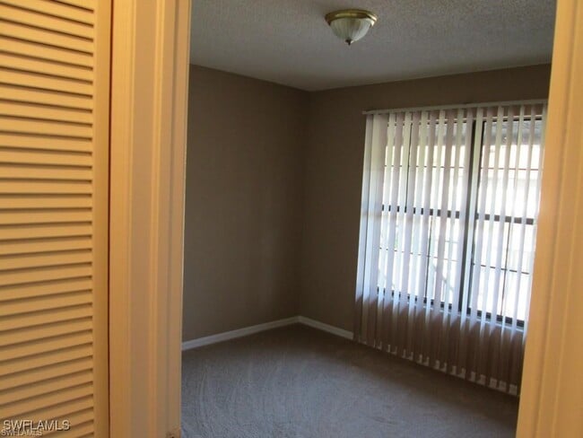 Building Photo - 5355 Treetops Dr