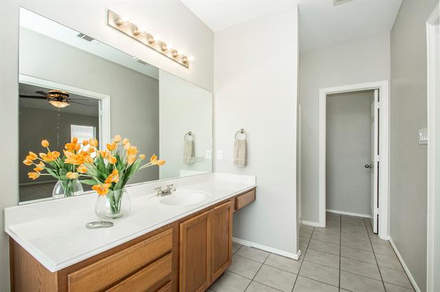 Building Photo - 706 S Jupiter Rd