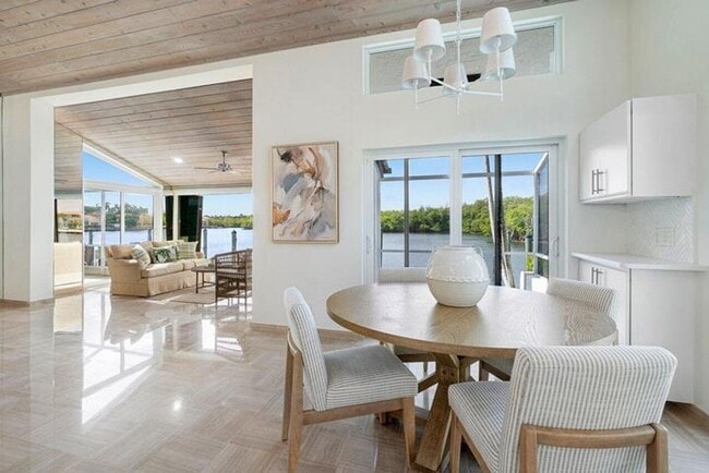 Building Photo - 6110 N Ocean Blvd