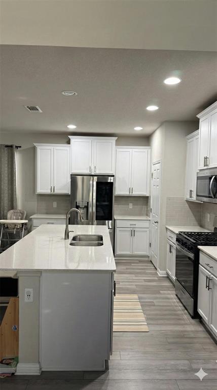 Building Photo - 3200 College Park Dr