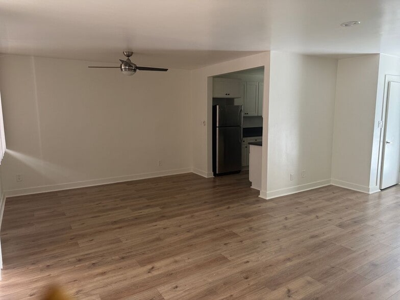 Building Photo - 5643 Carlton Way