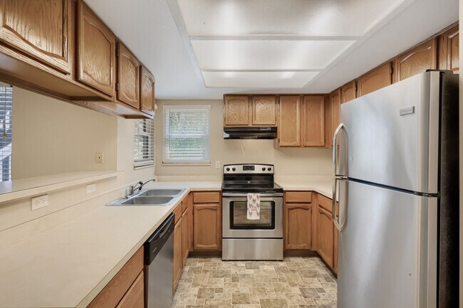 Building Photo - 1012 Moorings Dr