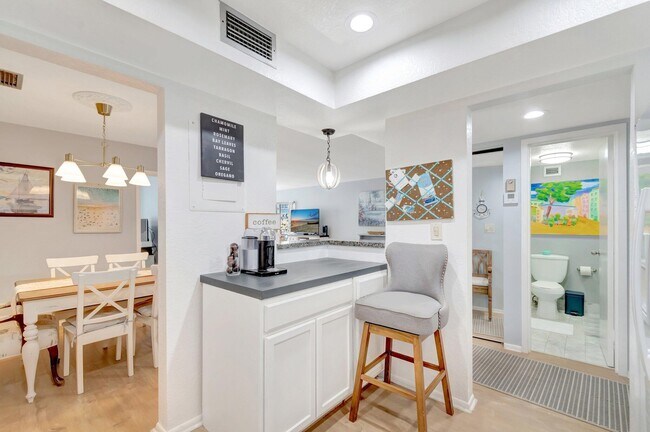 Building Photo - 3520 S Ocean Blvd