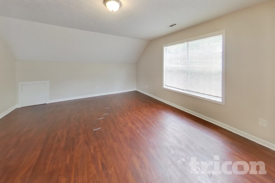 Building Photo - 2290 Lost Forest Ln SW