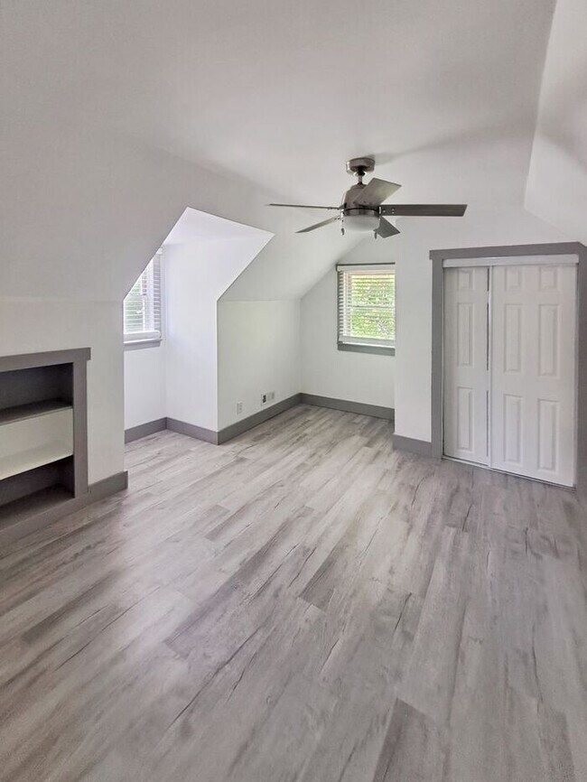 Building Photo - Coming Soon! Mid Century Modern Cape Cod i...