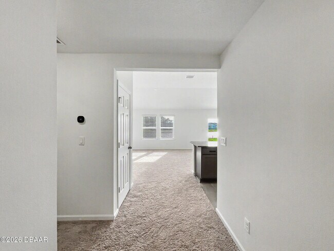 Building Photo - 55 Signet Cir