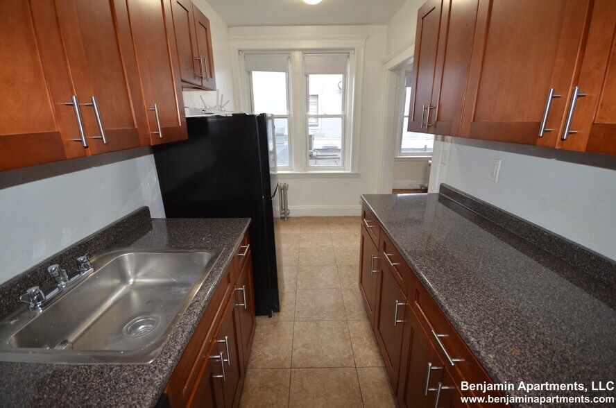 Building Photo - 1163 Boylston St