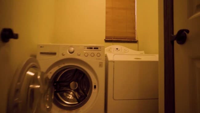 Building Photo - Spacious 3 bed, 2 Bath Wellington Home!