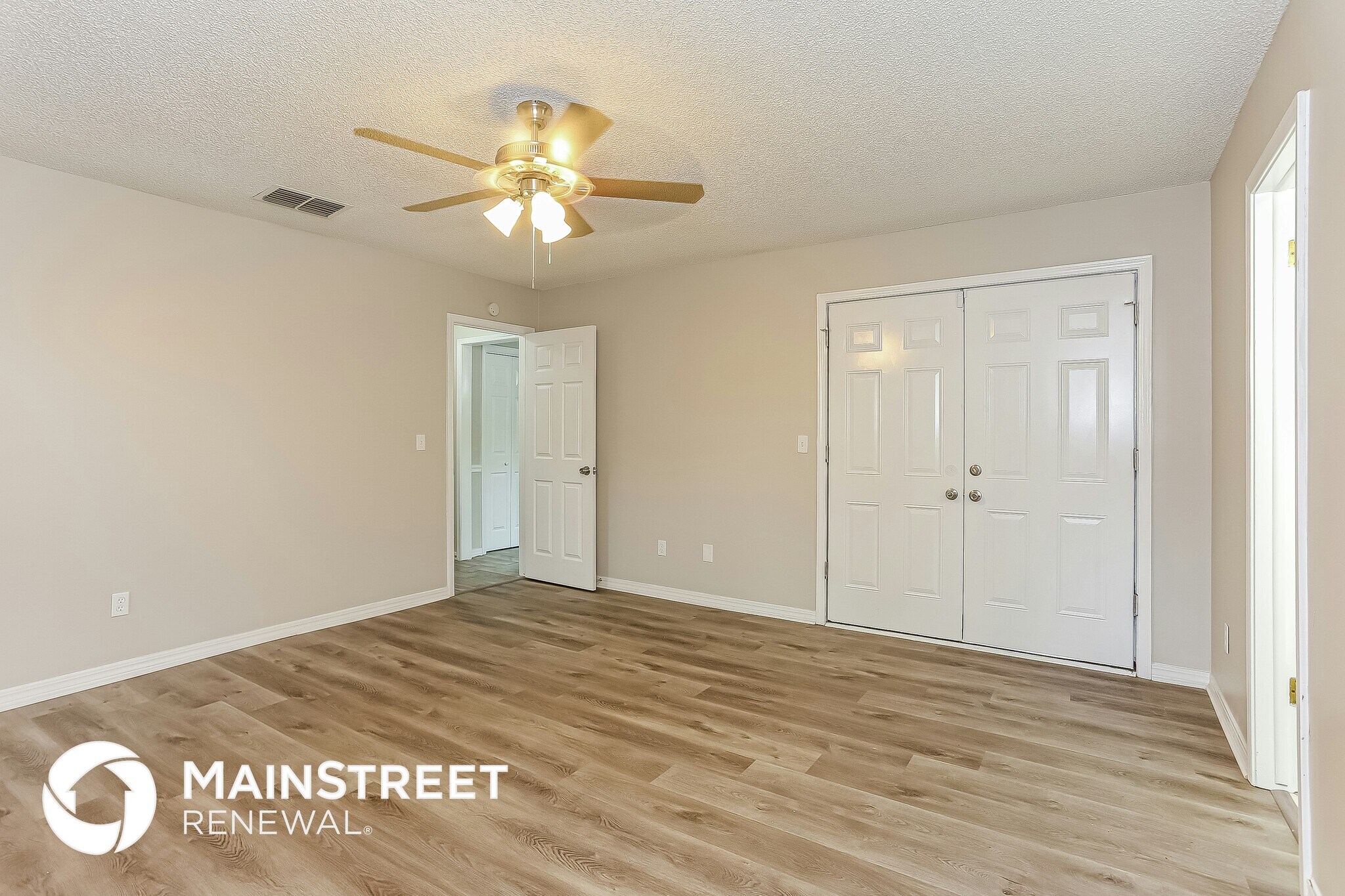 Building Photo - 450 Segovia Dr