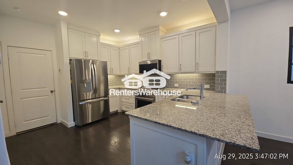Building Photo - 1351 Casselberry Dr