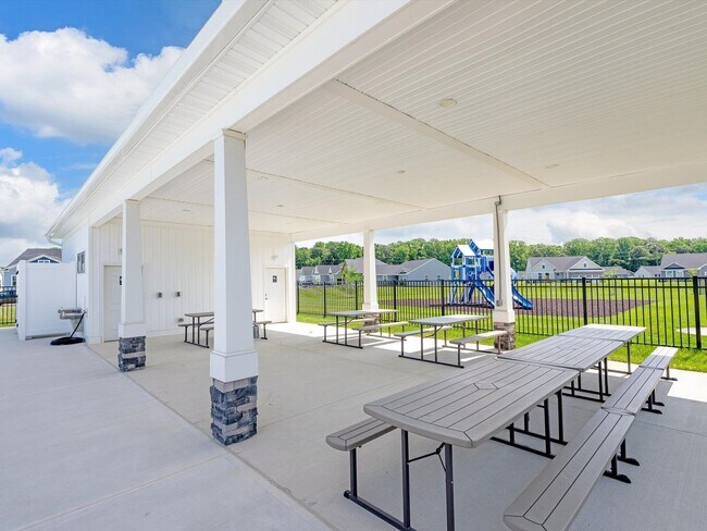 Building Photo - BeachTree Preserve Beauty | Finished Basement, Pool Access & Lawn Care Included