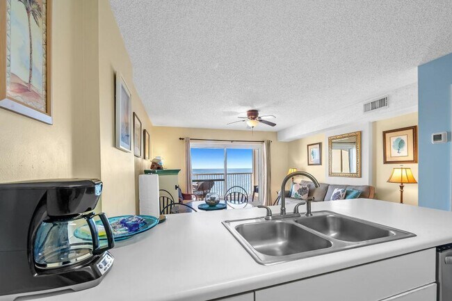 Building Photo - 561 E Beach Blvd