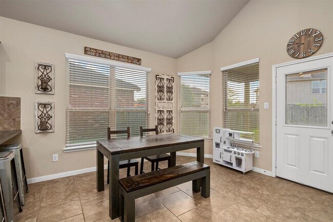 Building Photo - 22538 Valley Canyon
