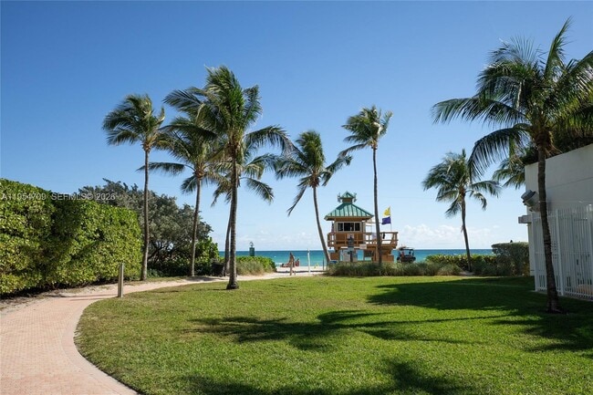 Building Photo - 19201 Collins Ave