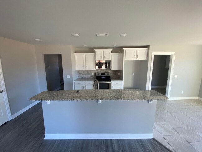 Building Photo - Beautiful Newly Constructed Home in Benton...