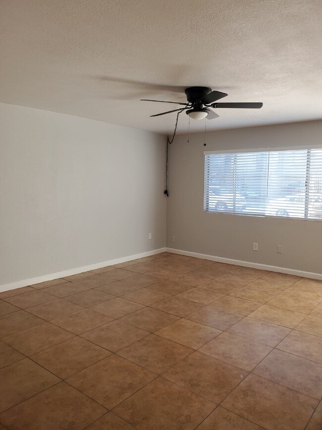 Building Photo - 3346 W Harmont Dr