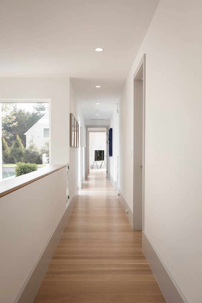 Building Photo - 492 Abrahams Path
