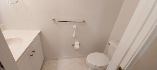 Building Photo - 3912 Vineyard Green Dr