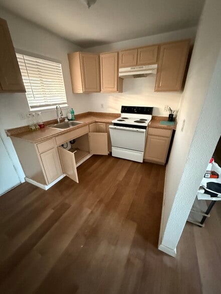 Building Photo - 101 I St