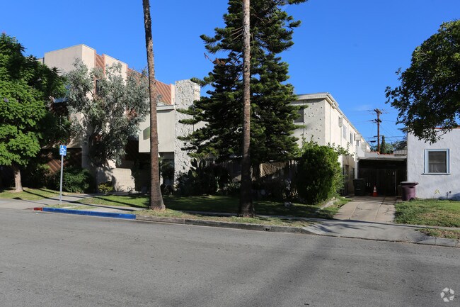 Building Photo - 1019 Orange Grove Ave