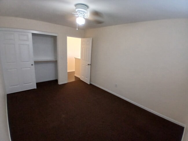 Building Photo - 1842 Santa Maria Ave