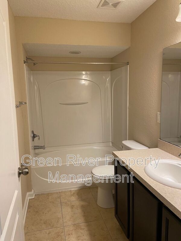 Building Photo - 3697 Hartsfield Forest Cir