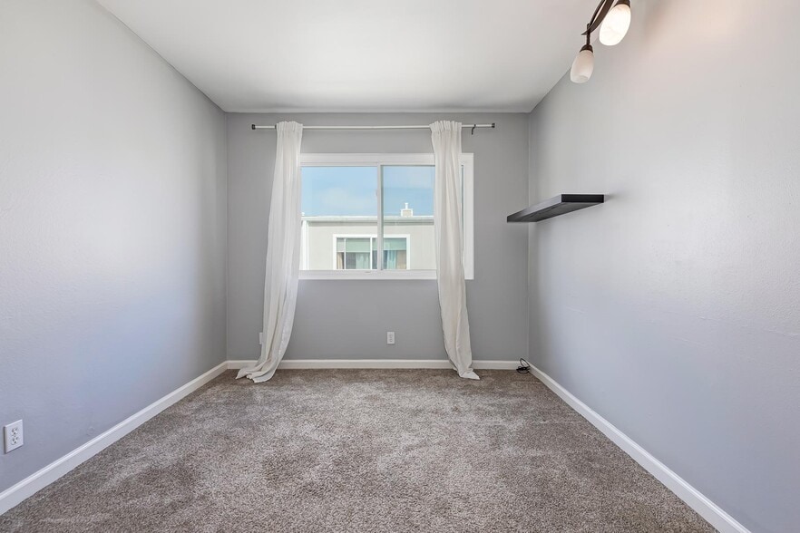 Building Photo - 13011 Mindanao Way