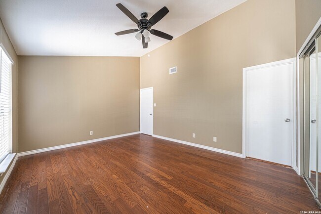 Building Photo - 821 Meadow Stone