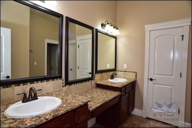 Building Photo - 3 bedroom in El Paso TX 79912