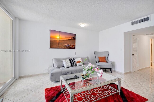 Building Photo - 5401 Collins Ave