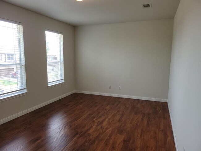 Building Photo - 11100 Silo Valley Dr