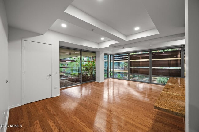 Building Photo - 7141 E Rancho Vista Dr