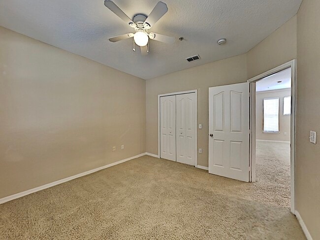 Building Photo - 1835 Shadow View Cir